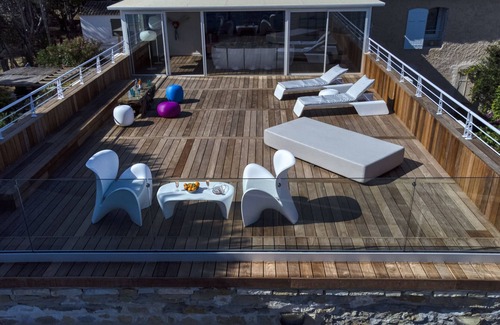 La Ciotat Ski Chalet | Sea sand house. Villa-gallery. Seaside, air con.