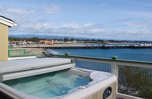 Westside Santa Cruz Hotel | Sea & Sand Inn