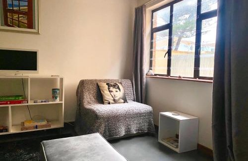 Muizenberg Apartment | Sea, Sand, Soul