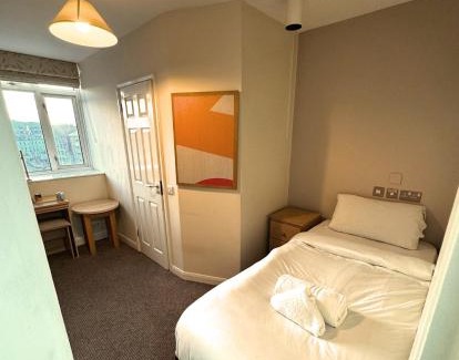 Eastbourne City Centre House | Sea Shell Hotel