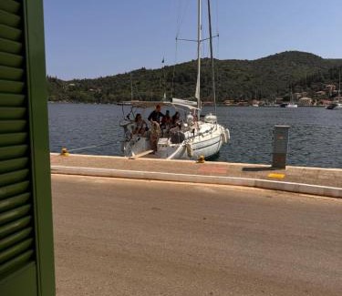 Vathy Apartment | SEA SiDE