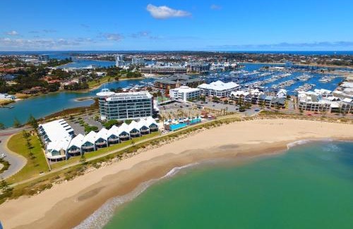 Mandurah House | Sea Side Villa 10.1