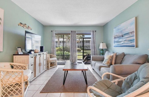 Lower Grand Lagoon House | Sea Side Villas #118 Bord de Mer by Nautical Properties