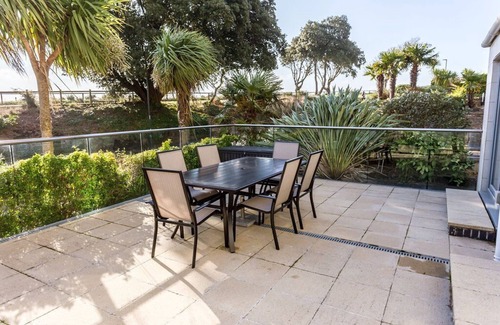 Westbourne Apartment | Sea Spirit- Short Walk to Alum Chine Beach