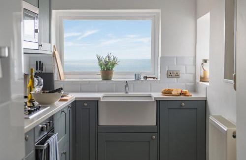 Sandgate House | Sea Spray Cottage by Bloom Stays