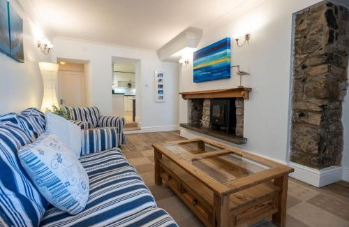 Moelfre House | Sea Spray
