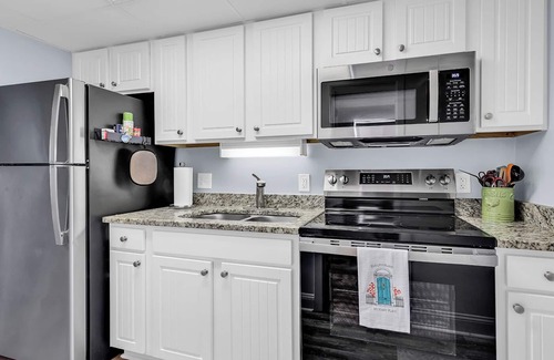Litchfield by the Sea Condo | Sea, Sun, & Sand renovated 1-bed/1 bath oceanfront condo at Bridgewater
