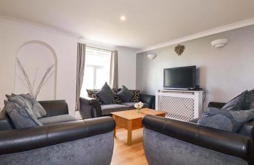 Saint Columb Major House | Sea Thrift