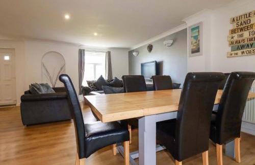 Saint Columb Major House | Sea Thrift