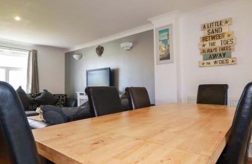 Saint Columb Major House | Sea Thrift