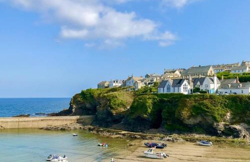Port Isaac House | Sea Thrift