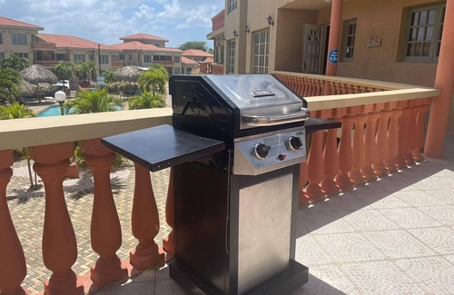 Washington House | Sea Turtle Condo 2 Bdr-2 Bth in Palm Beach Area, walking distance to the beach.