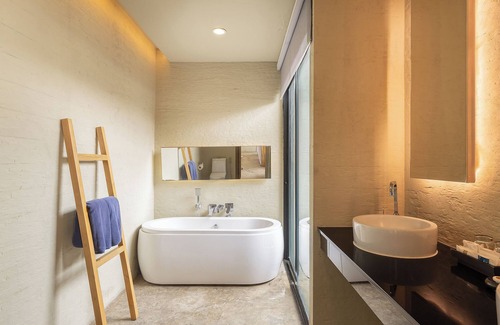 Na Kluea Hotel | Sea Two Pool Villa Resort