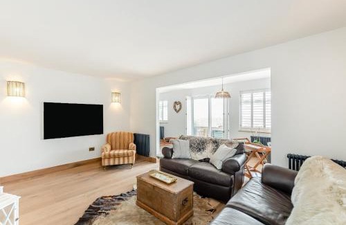 Pagham House | Sea Urchins - Uk48896