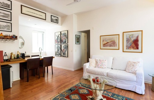 Leblon Apartment | Sea View 1 Minute From Leblon Beach Gu301