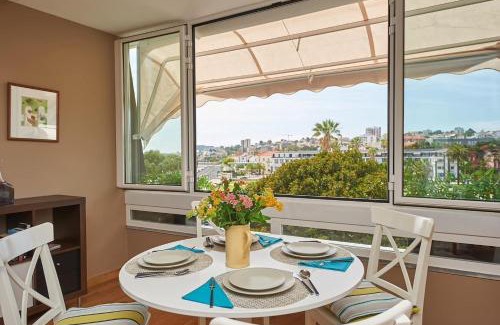 Estoril Apartment | Sea View 2 Mins Walk To Beach And Estoril Casino