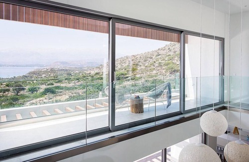 Akrotiri Villa | Sea View 4 bedroom villa