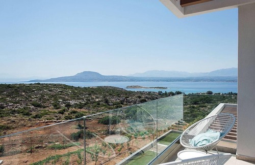 Akrotiri Villa | Sea View 4 bedroom villa