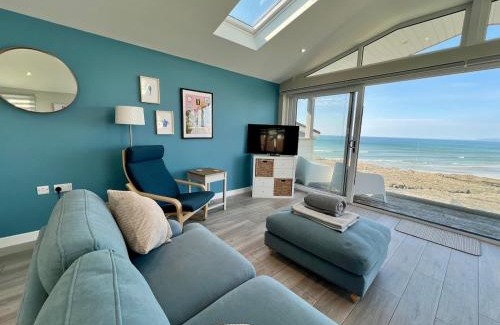 Westleigh Apartment | Sea View Apartment 32, Moments from the Beach - Golden Bay Holiday Village
