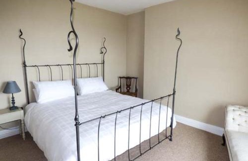 Llanfairfechan Apartment | Sea View Apartment