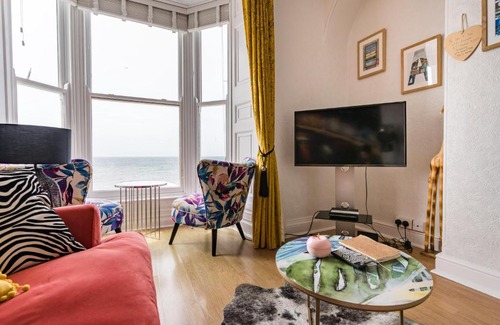 Aberystwyth Apartment | Sea view Ar Lan y Mor LUXURY APARTMENT