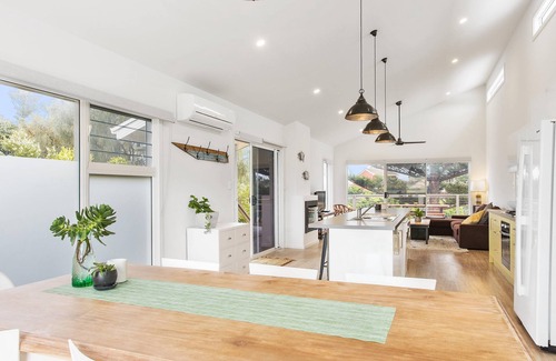 Silver Sands House | Sea View at Silver Sands - Sitting Pretty with Sea, Hills and Washpool Views