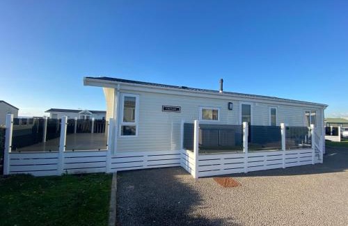 Porthcawl Apartment | Sea view beach lodge Trecco bay 3 bedroom