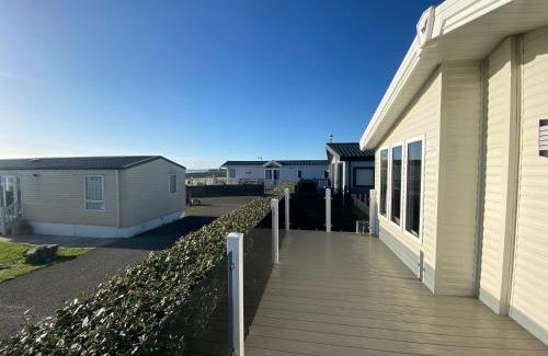 Porthcawl Apartment | Sea view beach lodge Trecco bay 3 bedroom