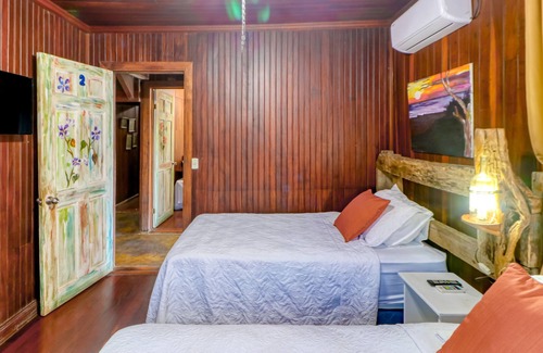 La Cruz House | Sea-view escape in family hotel with amazing views, fast WiFi, & dining on-site