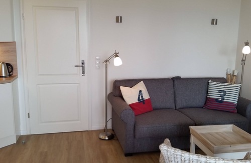 Wyk auf Foehr Apartment | Sea view, freshly renovated, sun balcony, right by the sea and close to town, WiFi