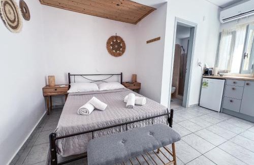 Kithnos Apartment | Sea view Lefkes