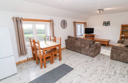 Rosudgeon Cottage | SEA VIEW LOFT, pet friendly, character holiday cottage in Rosudgeon