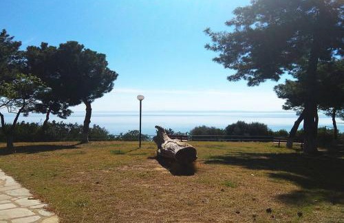 Gerakini Villa | Sea View Maisonette, 200m from Trikorfo Beach
