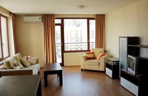 Golden Sands Apartment | Sea View Rental Iglika Apartments