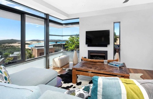 Boat Harbour Apartment | Sea View Retreat - Ocean Views, Pool, Spa