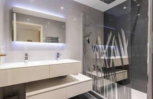 Saint Pierre de Feric Apartment | Sea view - Terrace & Swimming pool - Parking - A/C