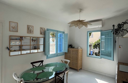Canet de Mar House | Sea views and garden near Barcelona!