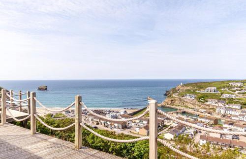 Portreath House | Sea views, Cornwall, Portreath, hot tub, sauna
