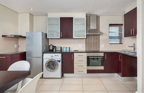 Lagoon Beach Apartment | Sea Views - Lagoon Beach