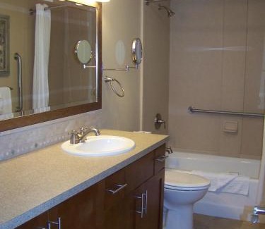 Kailua-Kona Hotel | Sea Village