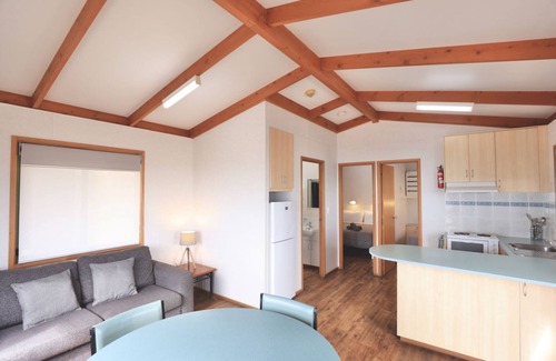 Waterhouse House | Sea Vu Caravan Park