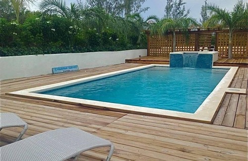 Governor's Harbour House | Sea Walk 4 Bedroom Home