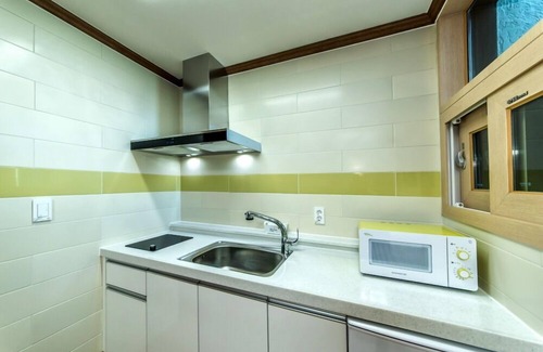 Namwon House | Sea & Wave Pension