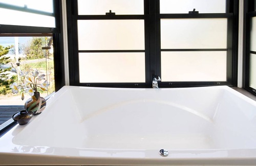 Separation Creek House | Sea Zen - For couples, with steam shower