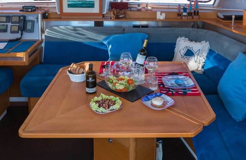 Lisbon Boat Rental | Seabar Catamaran
