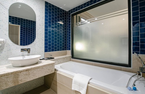 Phuket Hotel | Seabed Grand Hotel Phuket