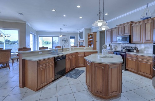 Eight Lakes Villa | SEABIM Villa KELIASGAR (Eight Lakes location)