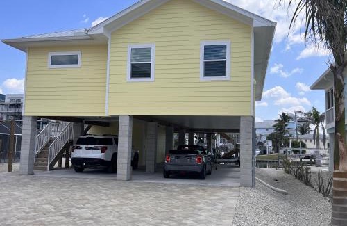 Fort Myers Beach House | Seabird Cottage