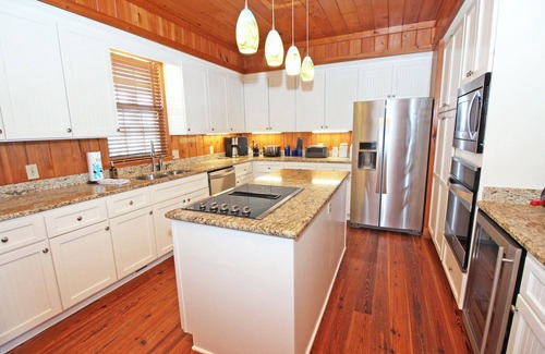 Pawleys Island House | Seabreeze 4 Pawleys Island Oceanfront W/Creek dock 6BR/4.5BAS