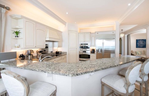 Seven Mile Beach Condo | Seabreeze #8 by Grand Cayman Villas & Condos